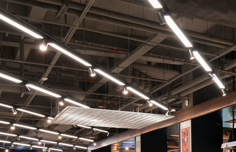 LG05R-monitehoinen LED-batten-sovituslaite IP20