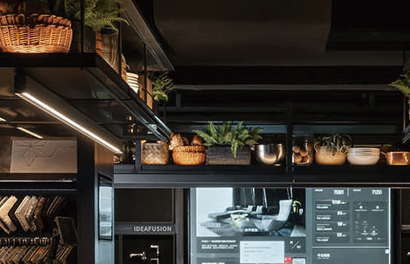 LG06C LED-kolmiollinen valo